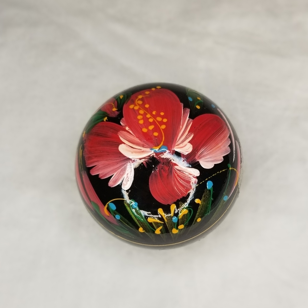 Hand carved decorative floral scented soap - Picture 2 of 2